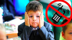Школьникам запретили пользоваться личными телефонами на уроках..