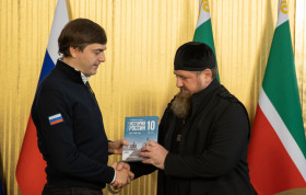 Сергей Кравцов обсудил развитие систем образования и воспитания Чеченской и Карачаево-Черкесской республик на встречах с главами регионов.